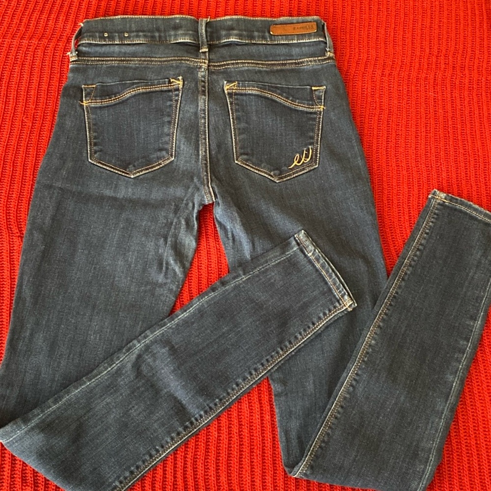 EXPRESS midrise dark wash legging skinny jeans - Picture 2 of 2